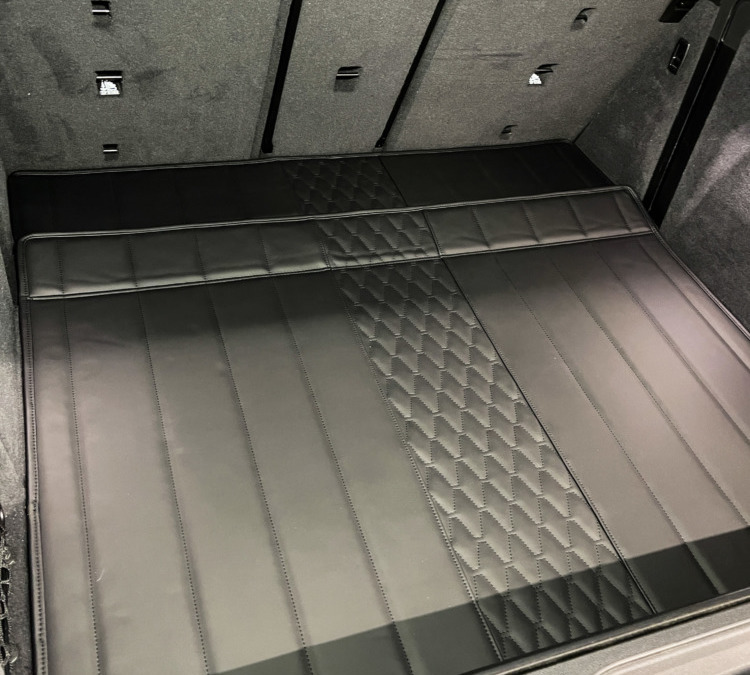 BMW X5 — пошив 3D ковров в два ряда + ковер трансформер в багажник