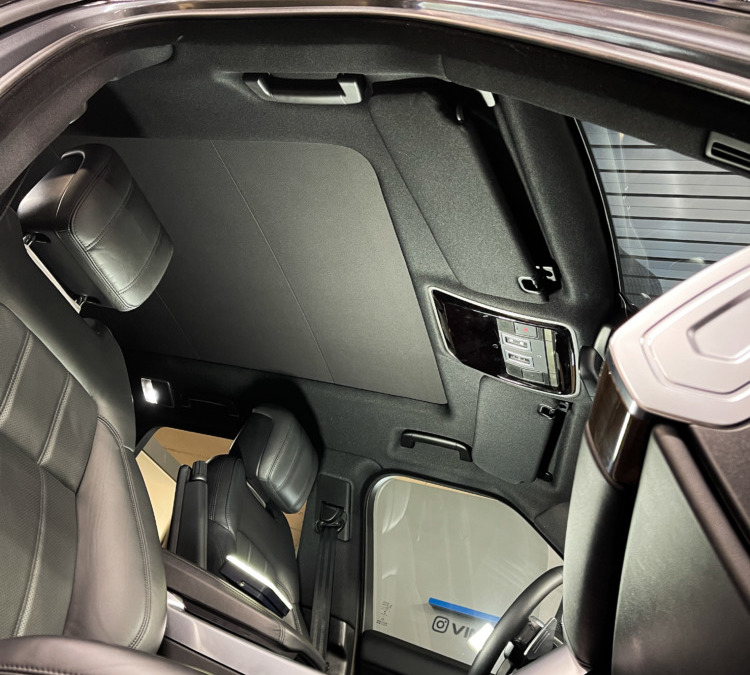 Range Rover Sport — перетяжка потолка в чёрную потолочную ткань, покраска потолочного пластика