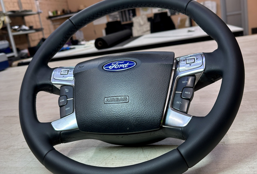 Перетяжка руля автомобиля Ford Mondeo
