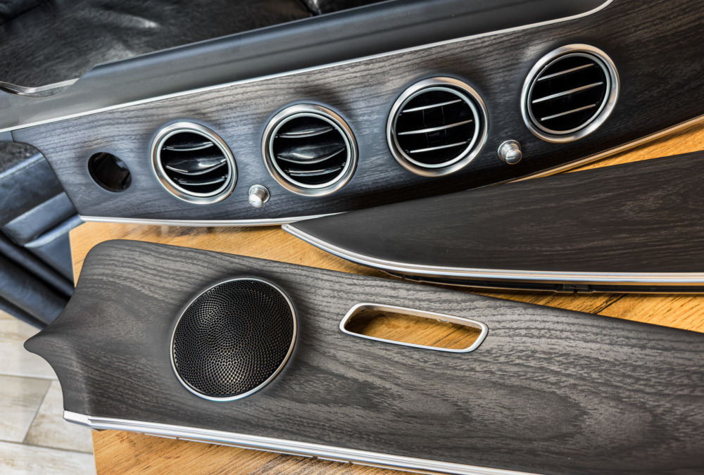 Аквапринт деталей интерьера Mercedes E-class