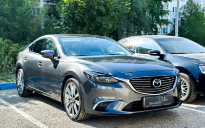 Установили бесштыревые доводчики дверей на автомобиль Mazda 6