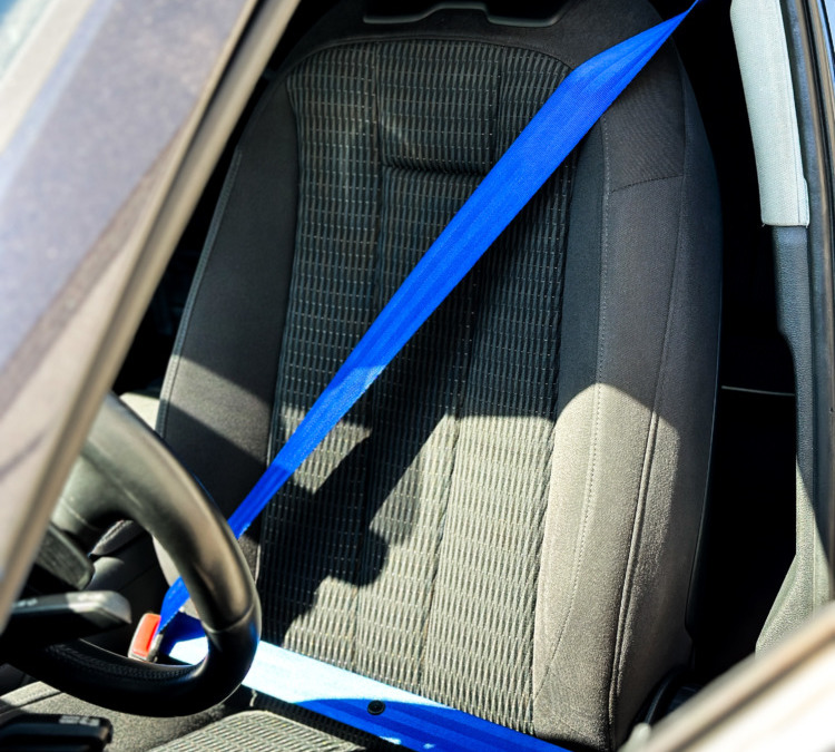 Замена ремней безопасности переднего ряда на Audi A4
