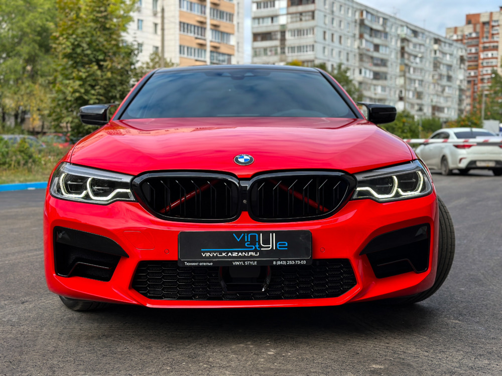 BMW g30 красные суппорта