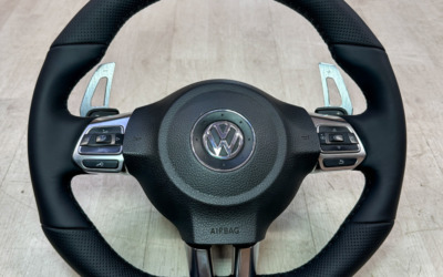 Перетяжка руля Volkswagen Scirocco в натуральную кожу с утолщением