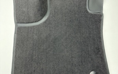 Перетяжка руля Renault Dokker в натуральную кожу, пошив ворсовых ковров в салон автомобиля
