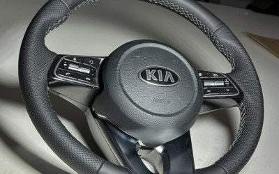 Перетяжка руля и ручки КПП автомобиля Kia Cerato по выгодной цене