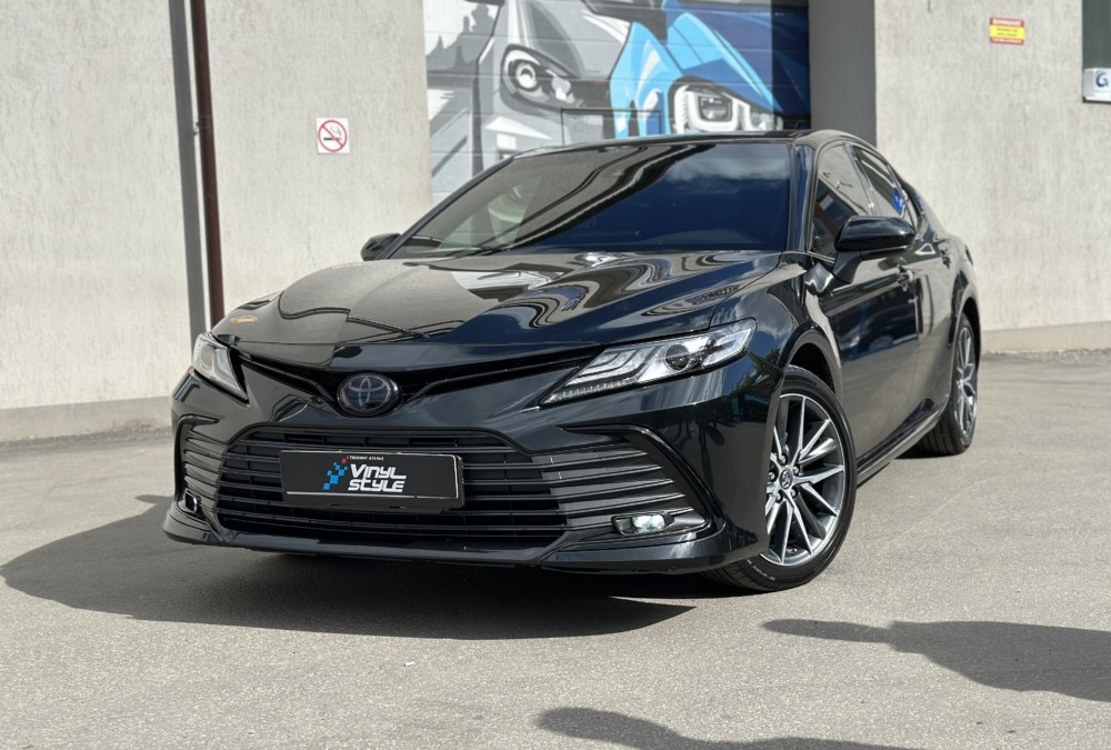 Toyota Camry 3.5 — полировка кузова, перешив руля, перешив потолка и покраска потолочного пластика, антихром