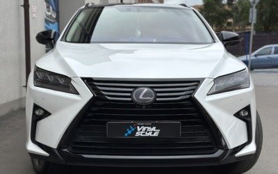 Lexus RX200 — аквапринт с тактилизацией, перетяжка руля и ручки КПП, оклейка крыши, покраска элементов и многое другое