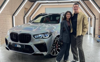 BMW X5M competition — оклейка кузова цветной полиуретановой пленкой,  бронирование лобового, реставрация кожи