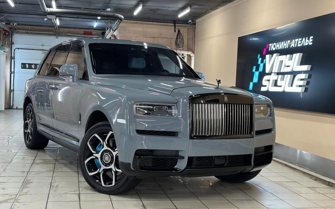 Rolls-Royce Cullinan — бронирование кузова полиуретановой пленкой, покрытие кожи защитным составом