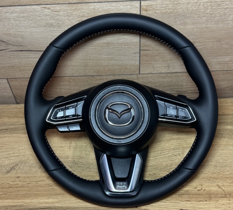 Перетяжка руля Mazda 6 с использованием натуральной кожи и с небольшим утолщением