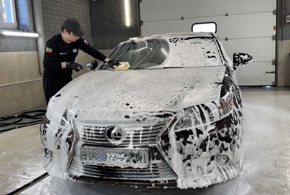 Мойка автомобиля — двухфазный комплекс на Lexus ES 250