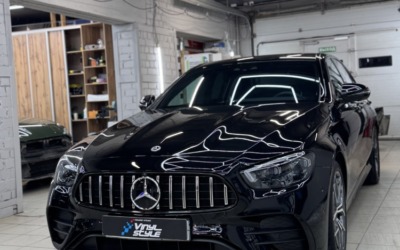 Бронирование всего кузова Mercedes E-класса в кузове W213 полиуретановой пленкой