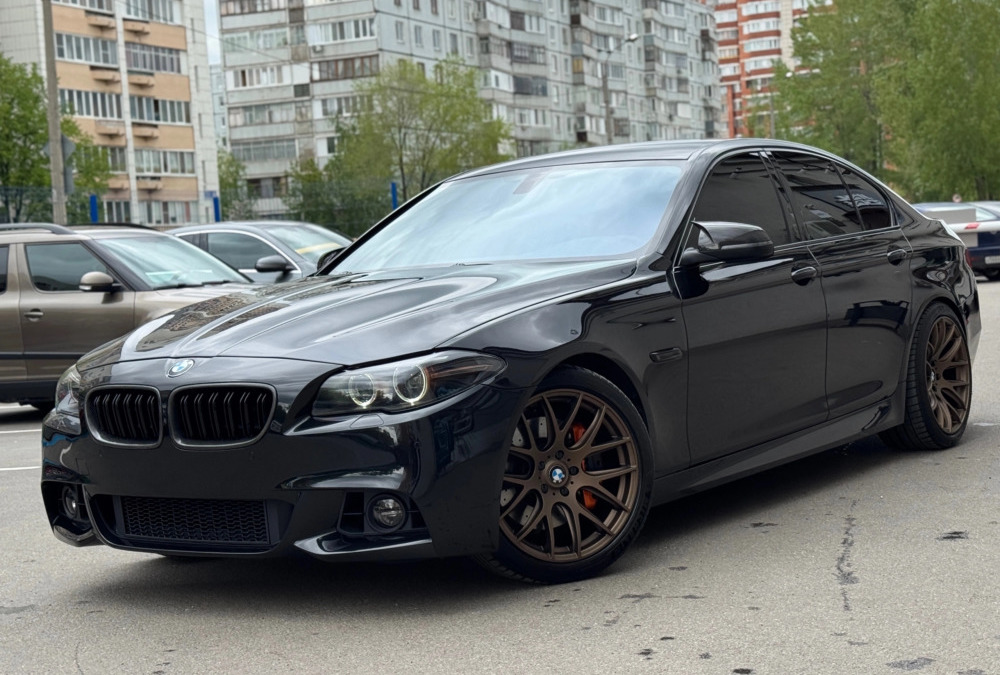 BMW 5 серии в кузове F10 — занижение на 3 см