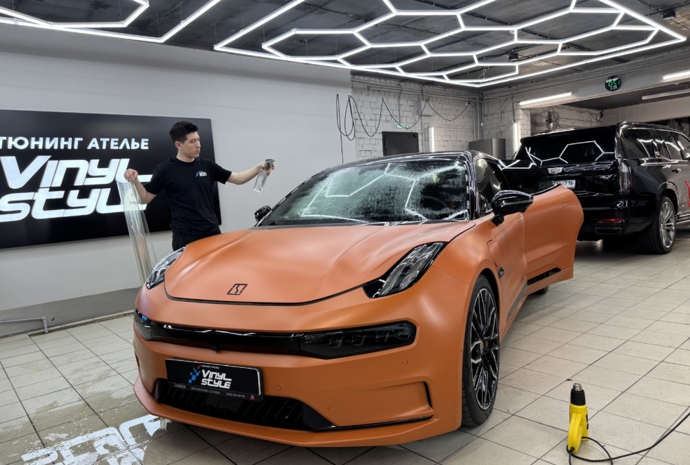 Бронирование лобового стекла автомобиля Zeekr 001
