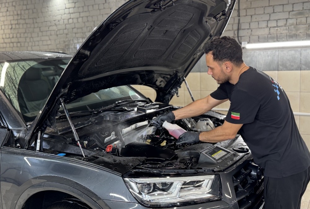 Audi Q5 мойка двигателя с консервацией