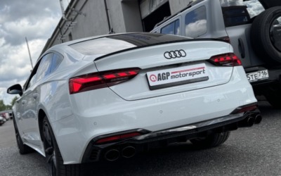 Audi A5 на раздвоении выхлопа c заменой диффузора и насадок