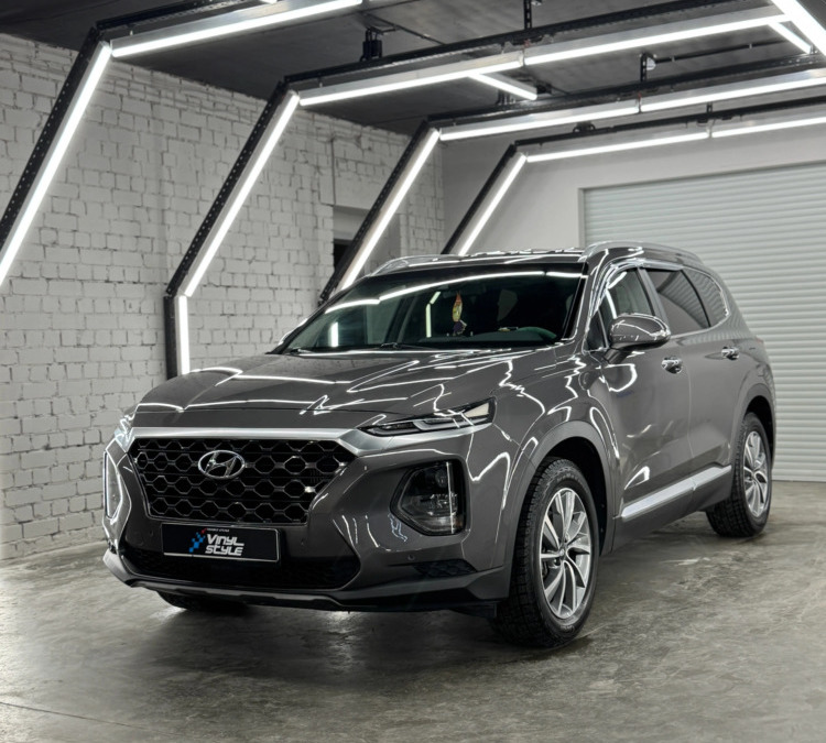 Hyundai SantaFe — выполнили профессиональную полировку и покрыли кузов керамикой