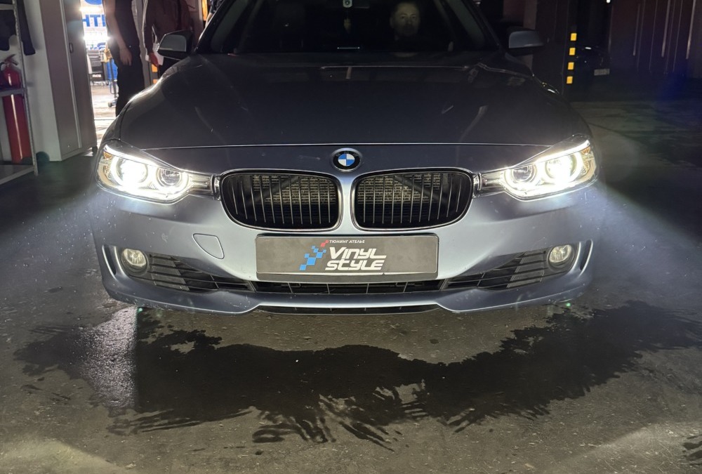 Тюнинг оптики BMW 3 series 2012 года — установили би-лед модули Aozoom K3 Dragon Knight