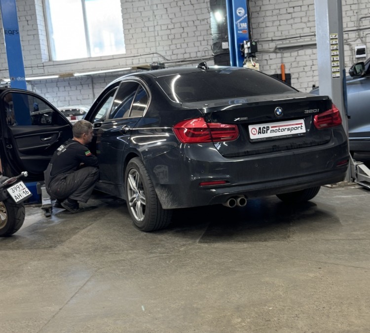 Чип тюнинг BMW 320i — 260 лс, 400 Нм