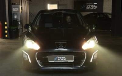 Установили bi-led модули Aozoom A13 на автомобиль Peugeot 307