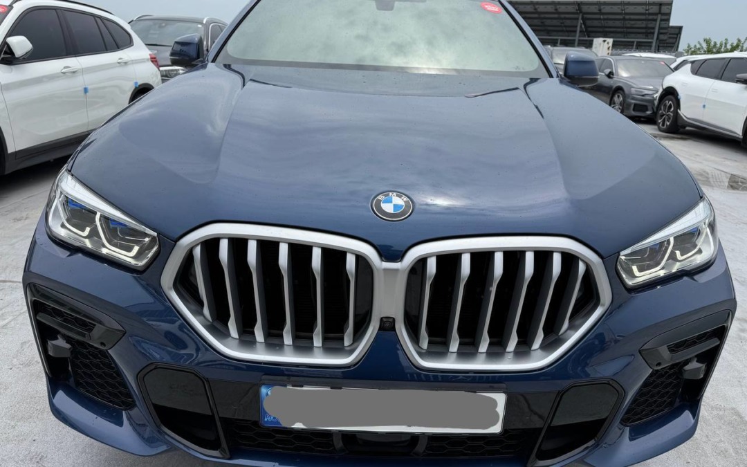Автомобиль BMW X6 40i 2022 года из Кореи с доставкой в Казань