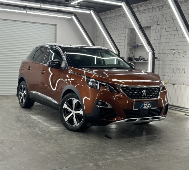 Peugeot 3008 — чистка кузова и полировка