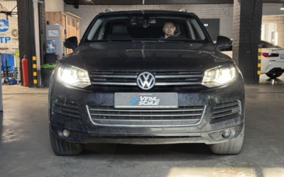 Улучшили освещение Volkswagen Touareg 2011 года выпуска