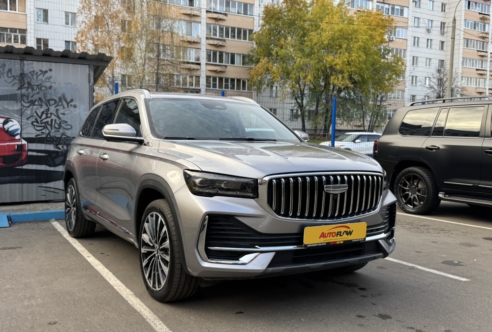 Geely Monjaro привезли из Китая для нашего клиента под заказ