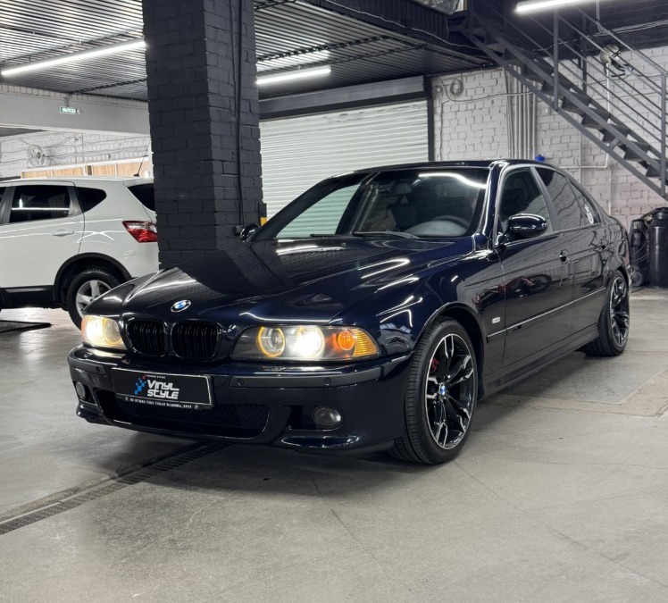 BMW E39 — полировка кузова, нанесение керамики, перетяжка руля