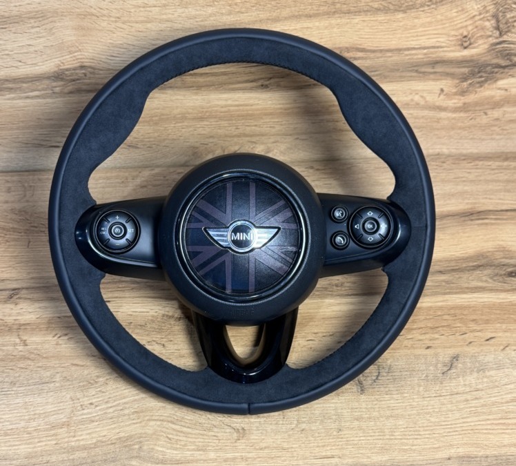 Руль Mini Cooper — перешив руля с использованием алькантары и кожи