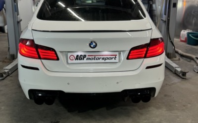 BMW 5 series в кузове f10 — раздвоение выхлопа, установка диффузора и насадок
