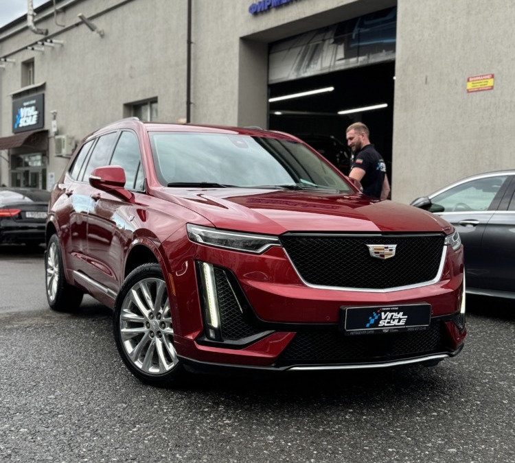 Cadillac XT6 — бронирование кузова матовой пленкой