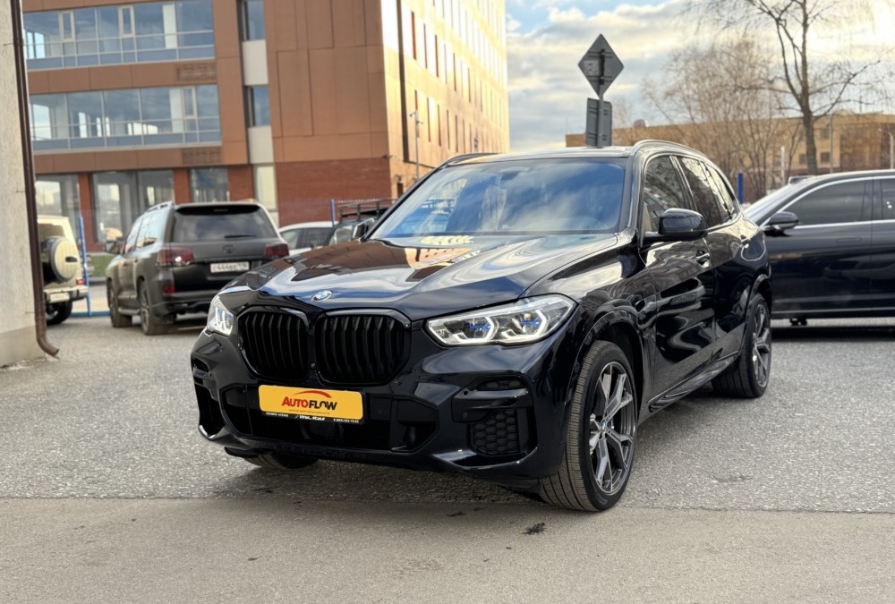 Подобрали и привезли автомобиль BMW X5 30D 2022 года из Южной Кореи