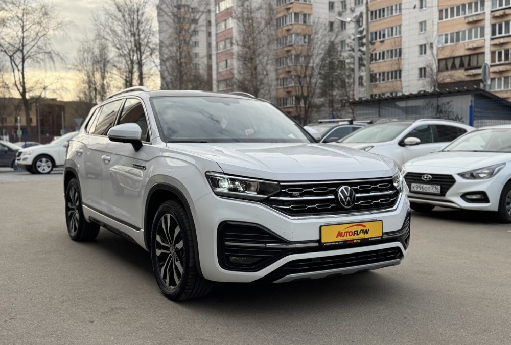 Подобрали и привезли из Китая Volkswagen Tayron R-Line 2022 года 220 л.с. с пробегом 52 000 км