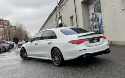 Mercedes S-class W223 — оклейка кузова белой полиуретановой пленкой