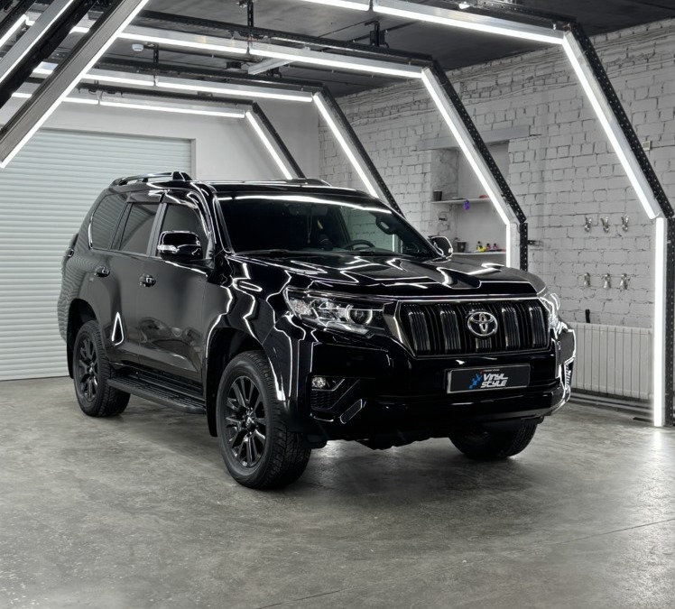 Toyota Land Cruiser Prado — полировка кузова и нанесение керамики, перешив руля