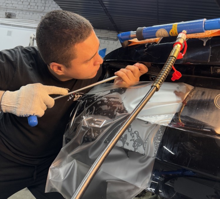 BMW X3 — ремонт вмятины на крышке багажника без покраски