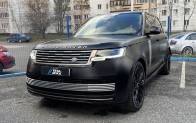 Выполнили тонировку передней полусферы Range Rover SV