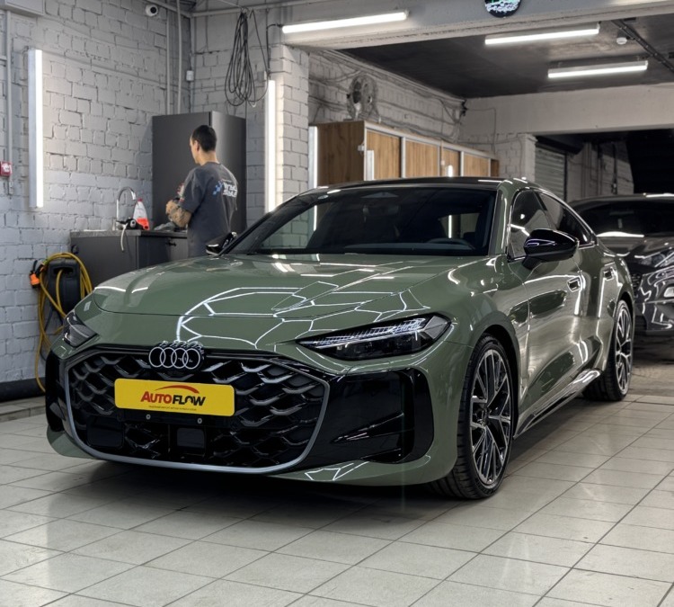 Продажа автомобиля Audi A5 2025 года в максимальной комплектации