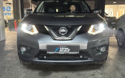 Nissan X-Trail T32 — установили bi-led модули Aozoom X3