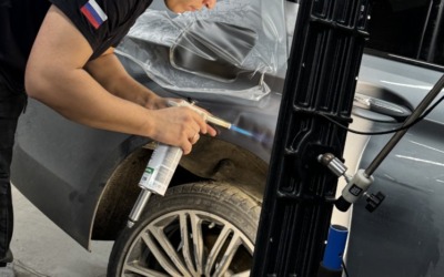 Ремонт вмятины без покраски на заднем крыле BMW 5 series