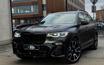 BMW X7 — антихром и бронирование матовой полиуретановой плёнкой