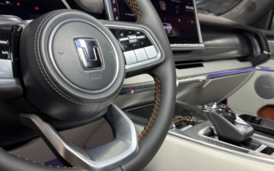 Перетяжка руля Tank 700 в натуральную кожу с добавлением цветной нитки и утолщением