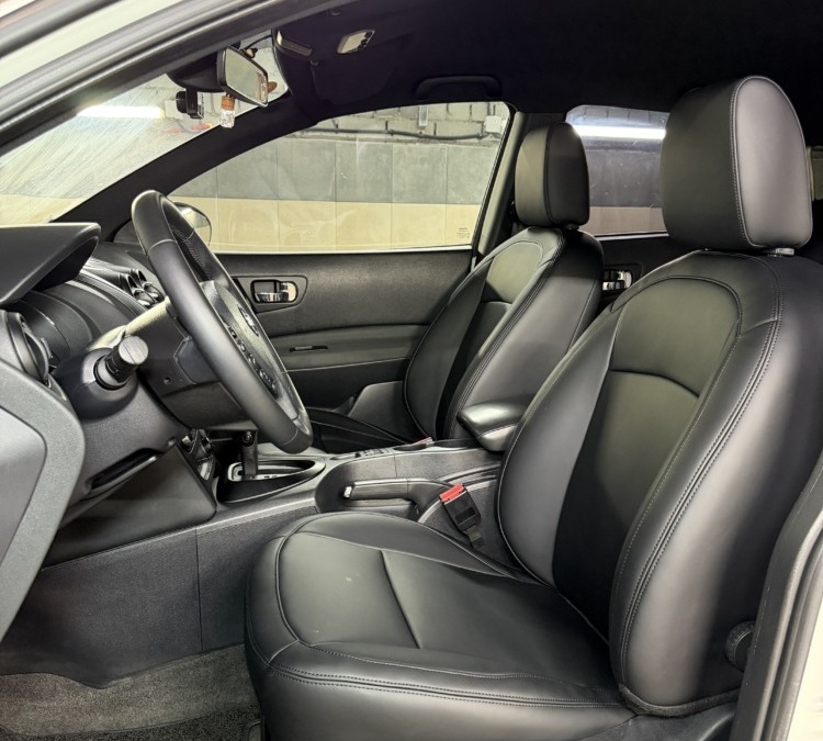 Nissan Qashqai — перетяжка потолка и сидений