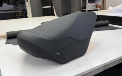 Ремонт сиденья снегохода