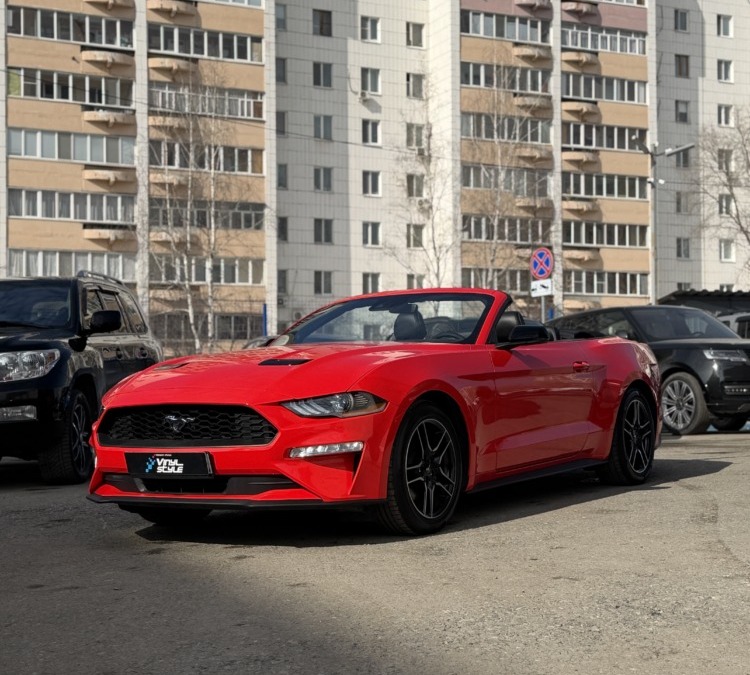 Ford Mustang — оклейка полиуретановой пленкой цвета Red Ferrari и целый ряд работ