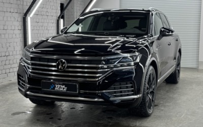 Volkswagen Touareg — полировка кузова автомобиля