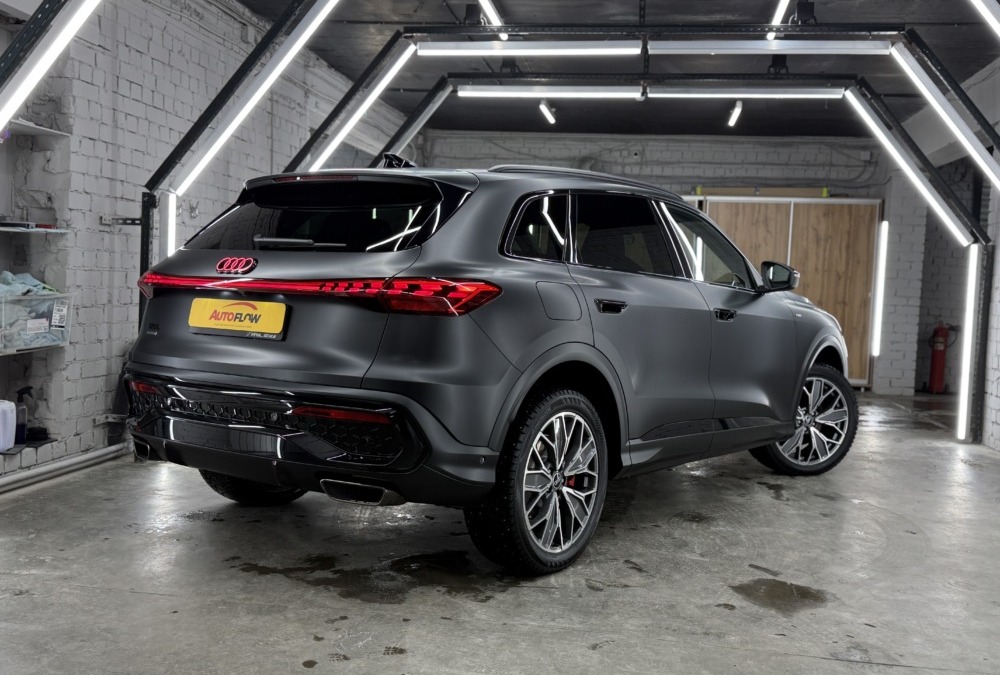 Продажа автомобиля Audi Q5L 40 TFSI quattro 2025 года