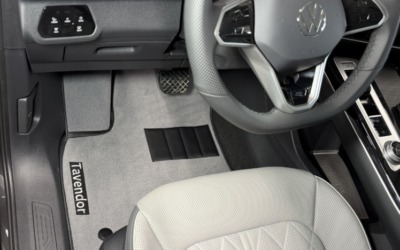 Пошив индивидуальных ковров в салон автомобиля Volkswagen Tavendor